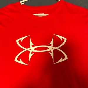 Under armor shirt